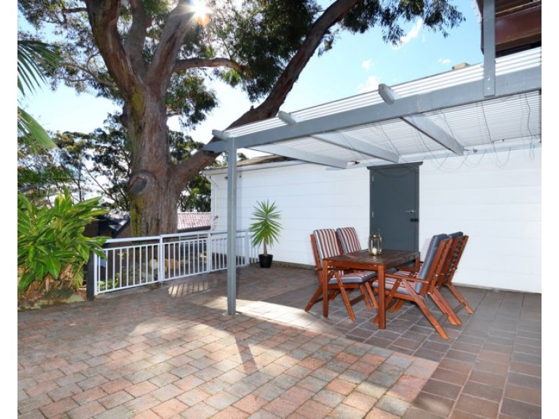 52 Lugarno Parade, Lugarno NSW 2210