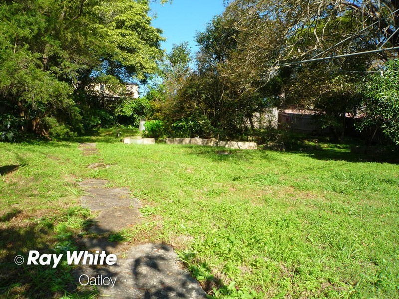 35 Boorara Avenue, Oatley NSW 2223