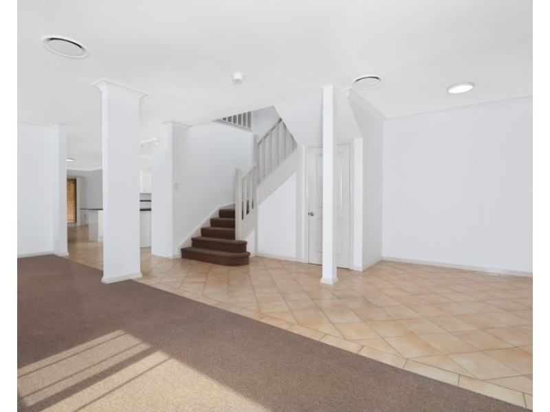 9b Rona Street, Peakhurst NSW 2210