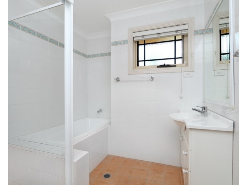 9b Rona Street, Peakhurst NSW 2210