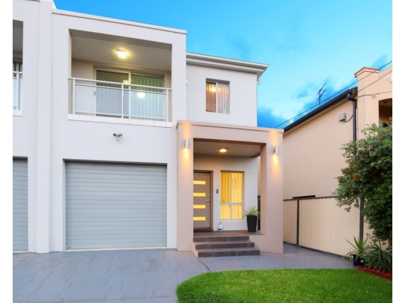 13a Barry Avenue, Mortdale NSW 2223