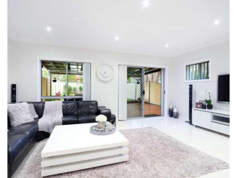 13a Barry Avenue, Mortdale NSW 2223