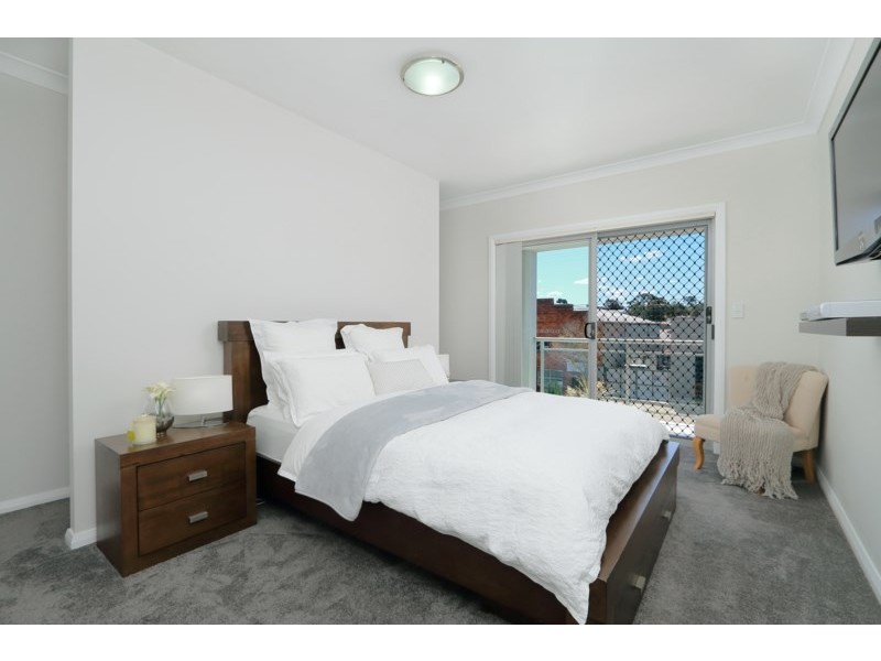 13a Barry Avenue, Mortdale NSW 2223