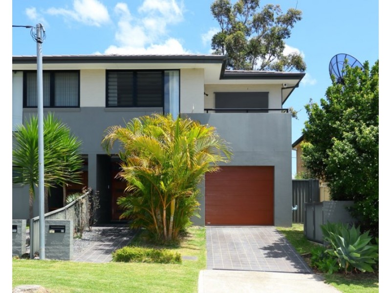 23 Lawrence Street, Peakhurst NSW 2210