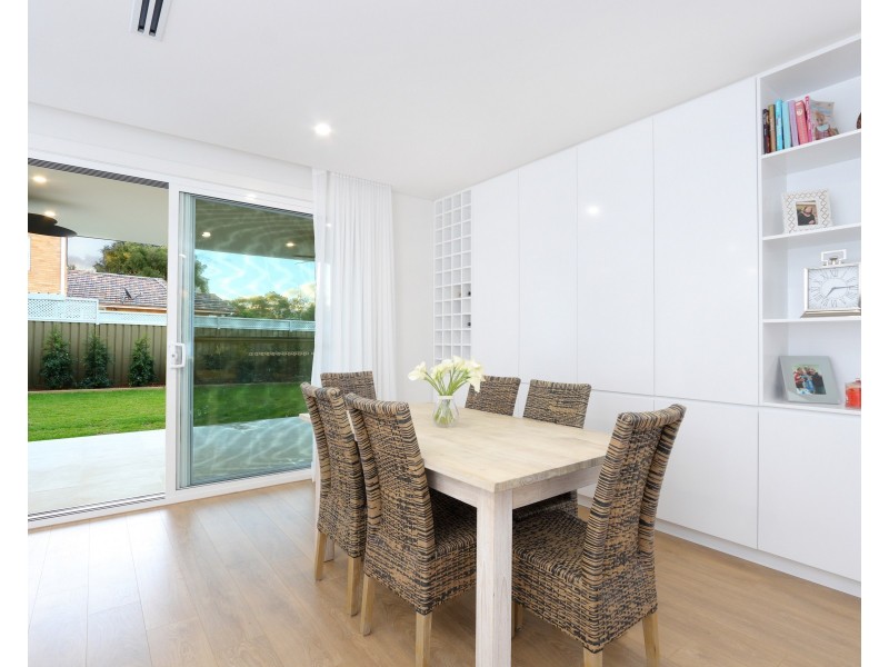 31 Orana Crescent, Peakhurst Heights NSW 2210