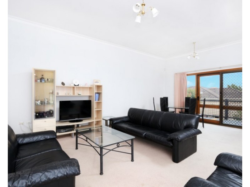 4 Griffiths Street, Oatley NSW 2223