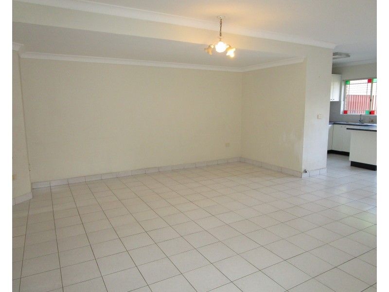 2/39 Queensbury Road, Penshurst NSW 2222