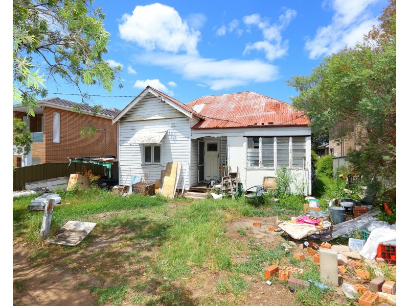 7 Blackshaw Avenue, Mortdale NSW 2223