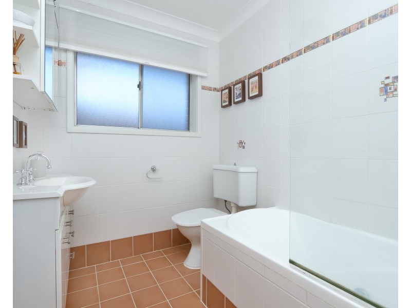 52 Lugarno Parade, Lugarno NSW 2210