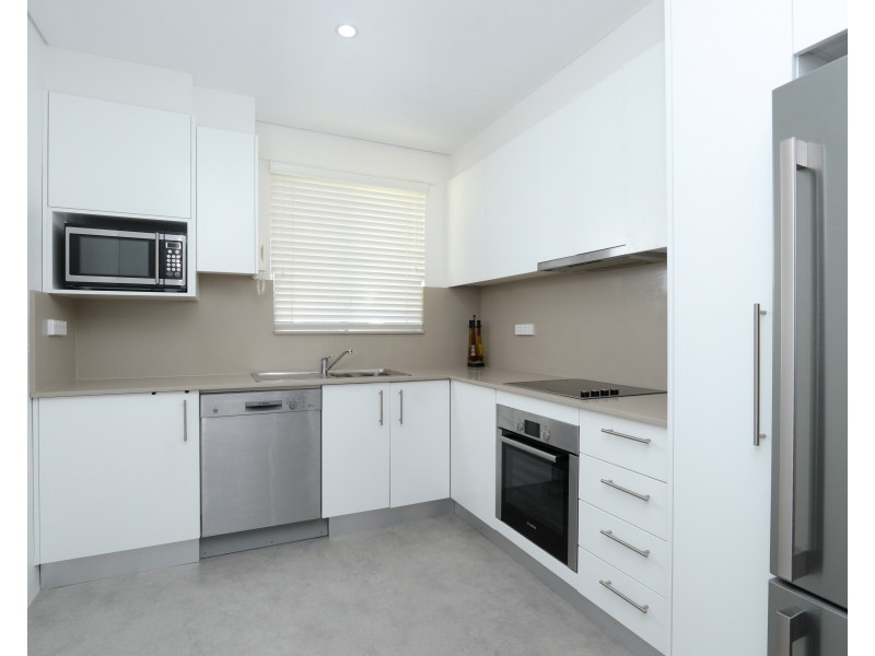 2/82 Pitt Street, Mortdale NSW 2223