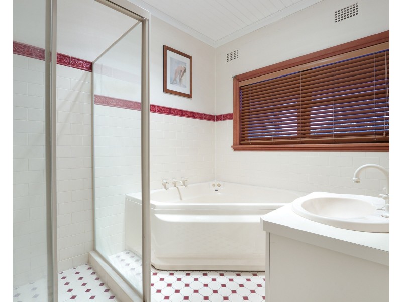 128 Rosa Street, Oatley NSW 2223