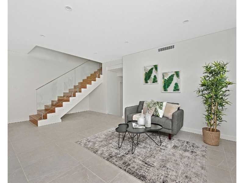 2/45 Waratah Street, Oatley NSW 2223