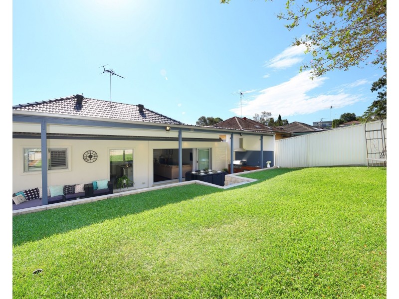 16 Coreen Avenue, Peakhurst NSW 2210