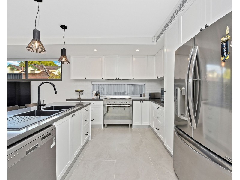 79b Gungah Bay Road, Oatley NSW 2223