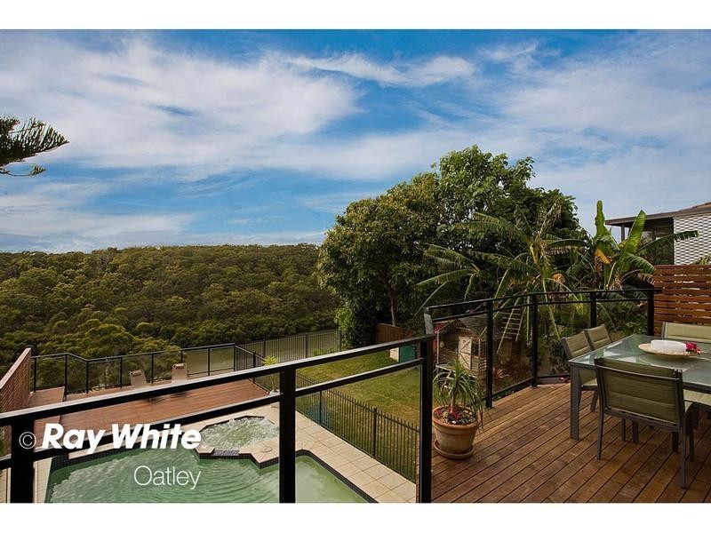 39 Waterside Parade, Peakhurst Heights NSW 2210