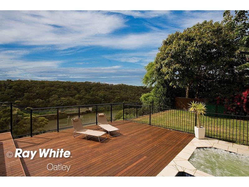 39 Waterside Parade, Peakhurst Heights NSW 2210