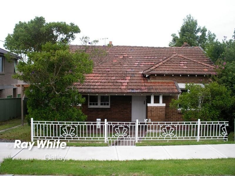 8 Rosebery Street, Penshurst NSW 2222