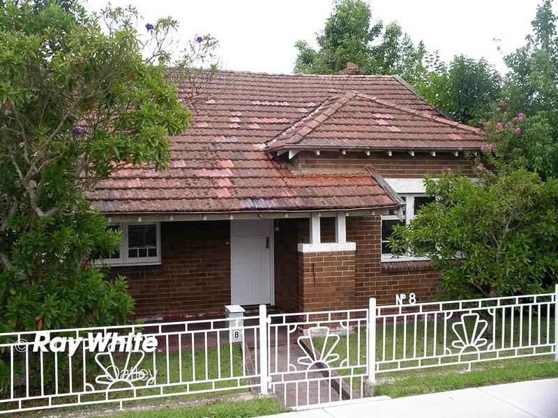 8 Rosebery Street, Penshurst NSW 2222