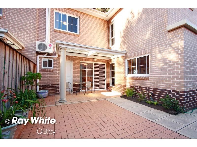 1/26 Samuel Street, Peakhurst NSW 2210