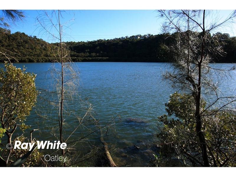 106 Lugarno Parade, Lugarno NSW 2210