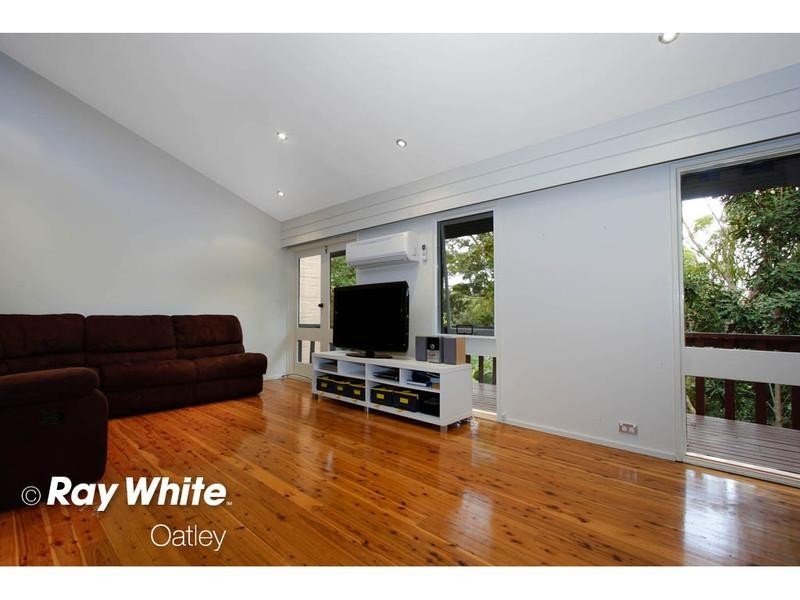 2/37a Yarran Road, Oatley NSW 2223