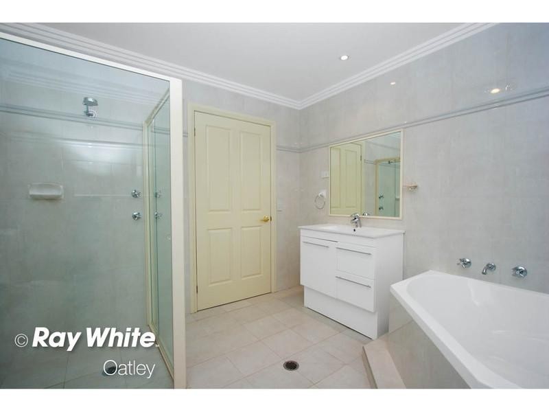 8b Ada Street, Oatley NSW 2223