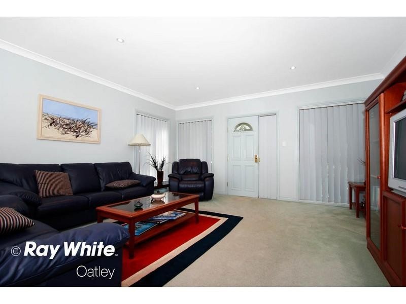 37a Samuel Street, Peakhurst NSW 2210