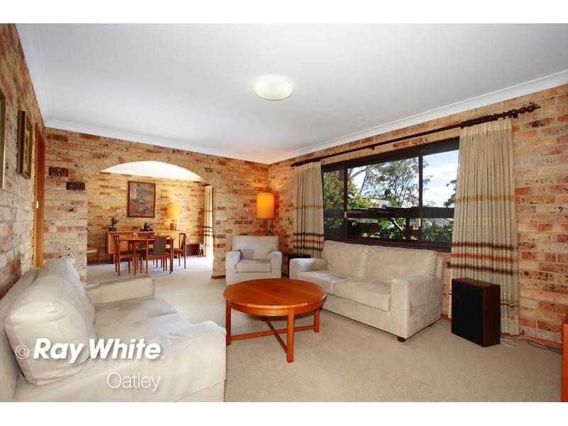 5 Cypress Drive, Lugarno NSW 2210