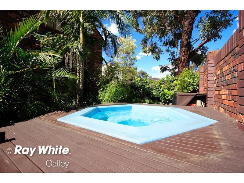 5 Cypress Drive, Lugarno NSW 2210