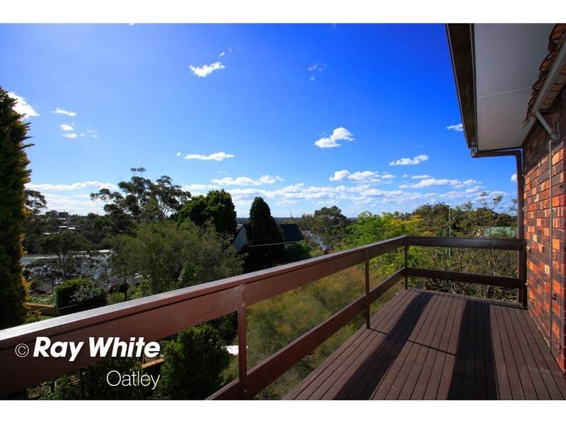 5 Cypress Drive, Lugarno NSW 2210