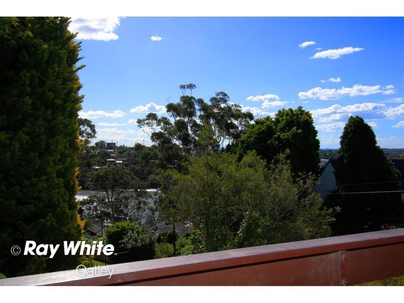 5 Cypress Drive, Lugarno NSW 2210