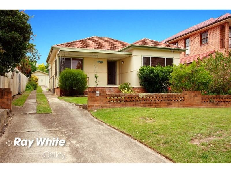 15 Boorara Avenue, Oatley NSW 2223