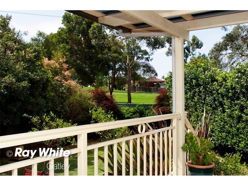 9b Rona Street, Peakhurst NSW 2210