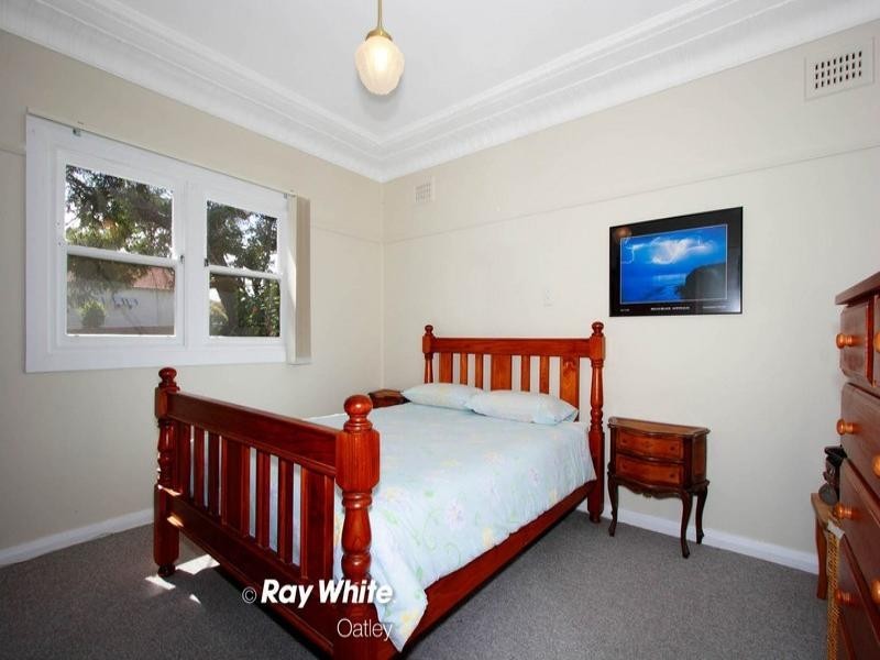 115 Lansdowne Street, Penshurst NSW 2222