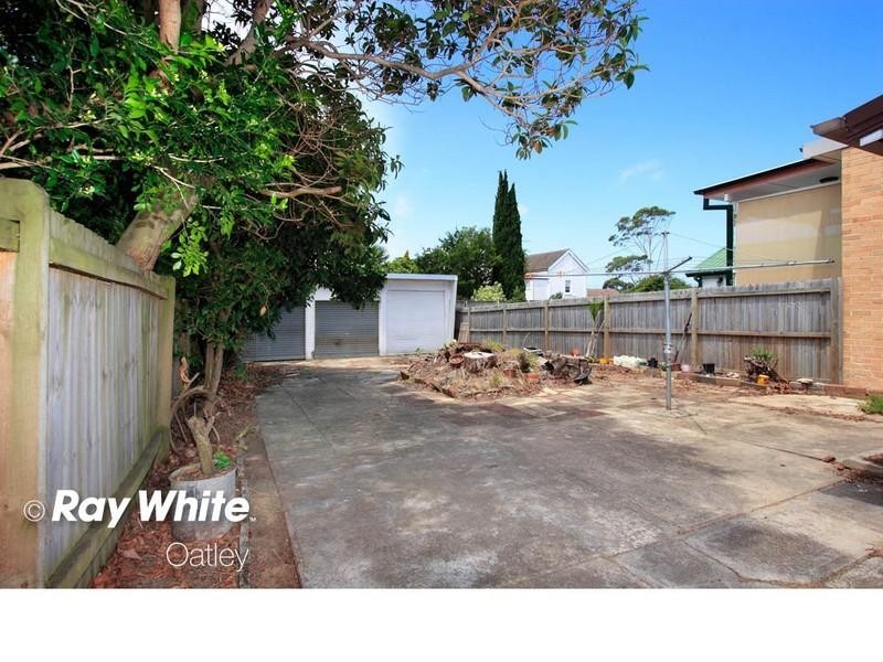 8 Carysfort Street, South Hurstville NSW 2221