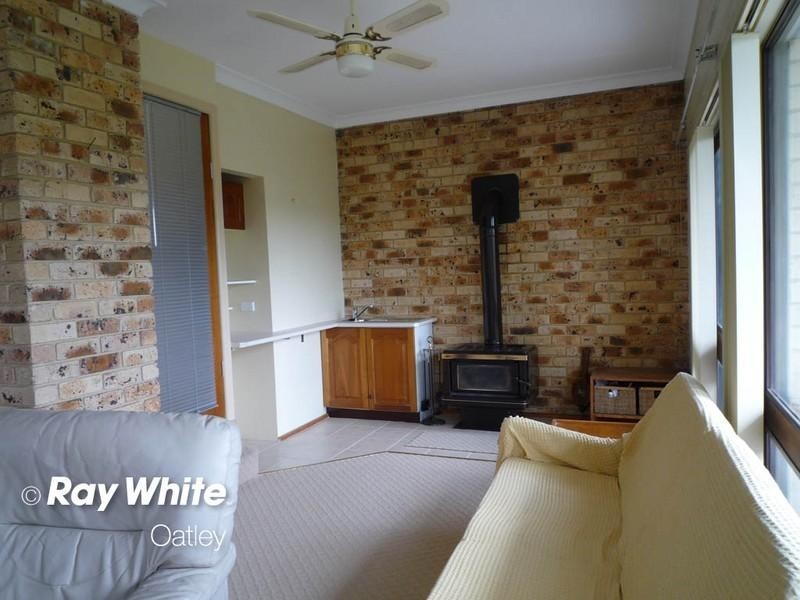 19 Woodlands Avenue, Lugarno NSW 2210