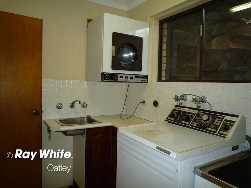 19 Woodlands Avenue, Lugarno NSW 2210