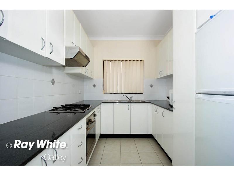 8/35 Pitt Street, Mortdale NSW 2223