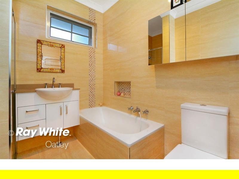 1/22 Wonoona Parade East, Oatley NSW 2223