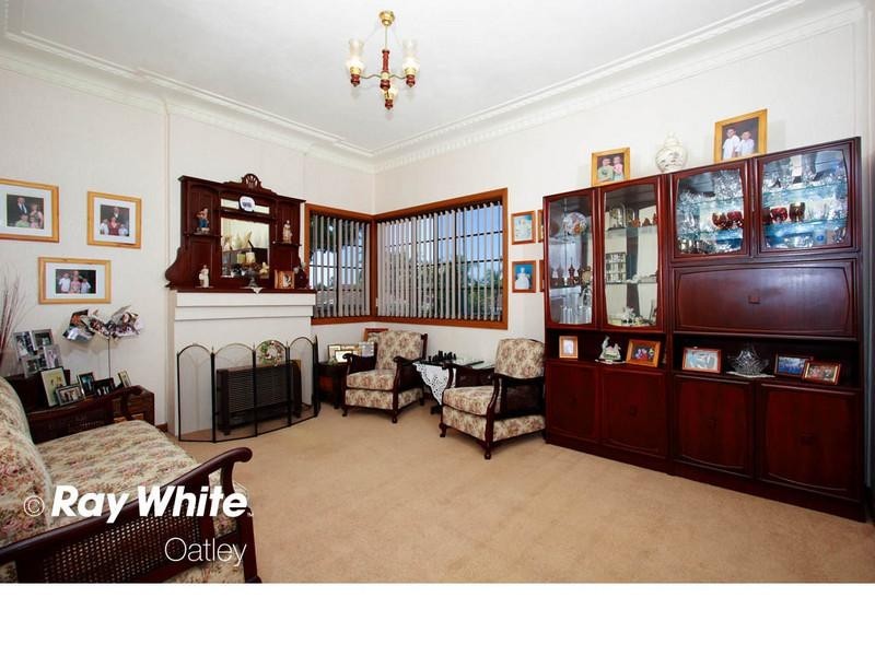 42 Central Road, Beverly Hills NSW 2209