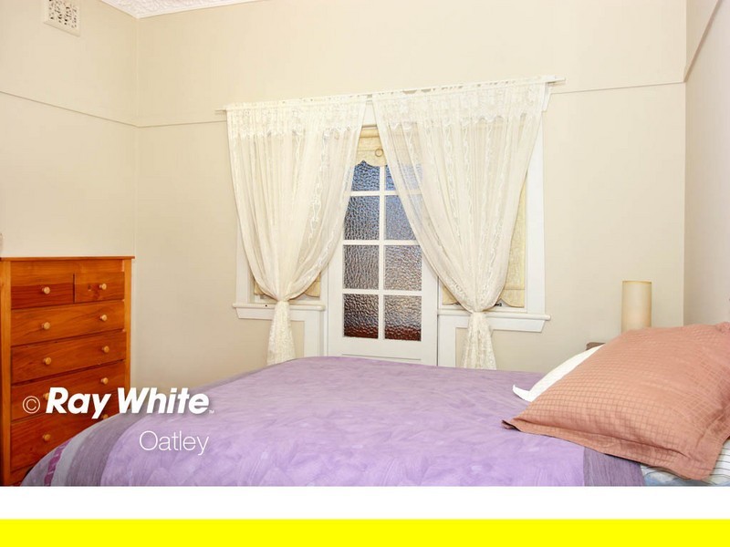 11 Hampton Street, Hurstville Grove NSW 2220