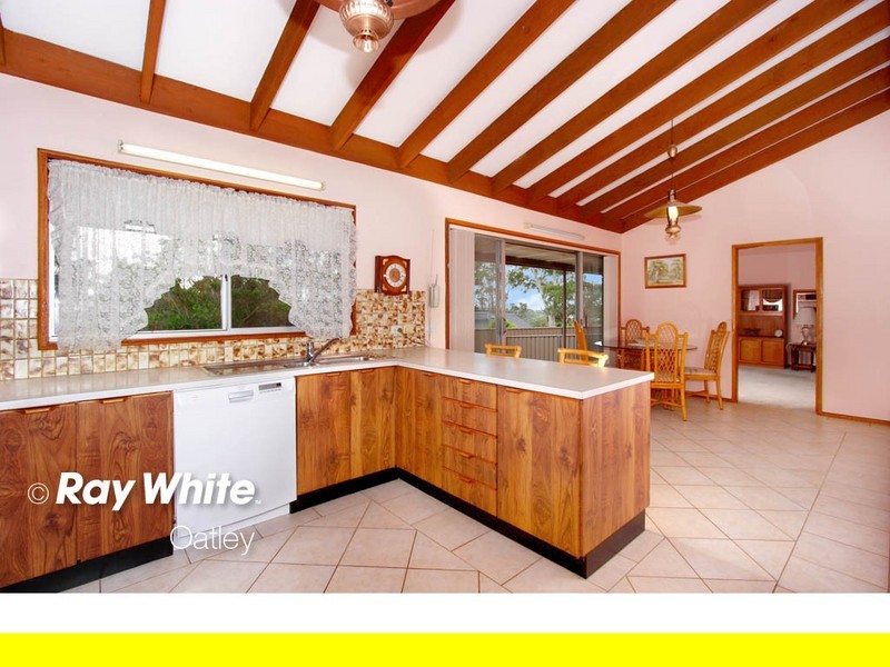 3 Tara Place, Lugarno NSW 2210