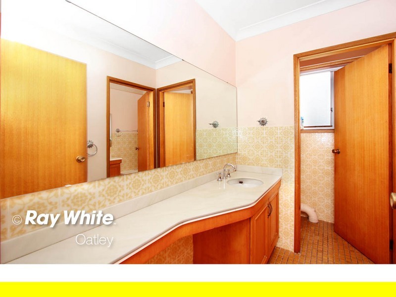 3 Tara Place, Lugarno NSW 2210