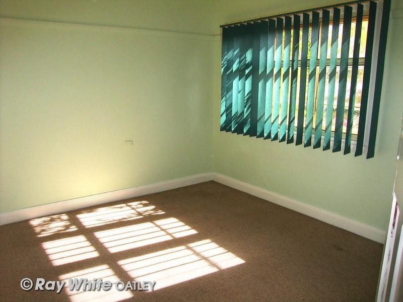 8 Rosebery Street, Penshurst NSW 2222