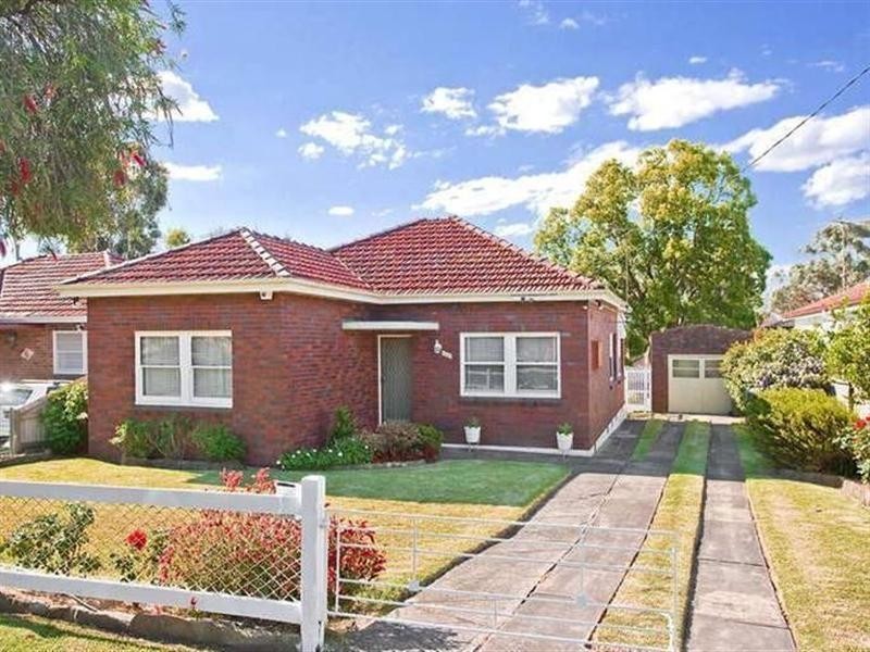 4 Lloyd Street, Oatley NSW 2223