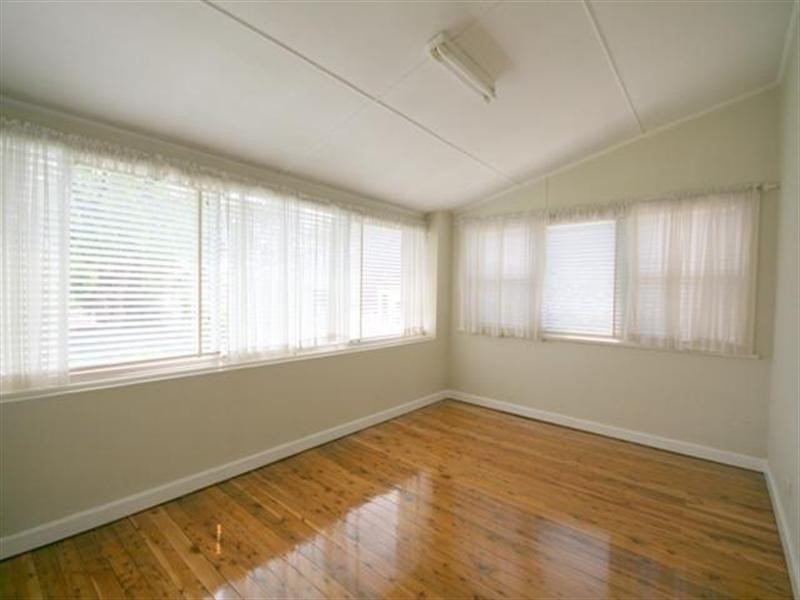 4 Lloyd Street, Oatley NSW 2223