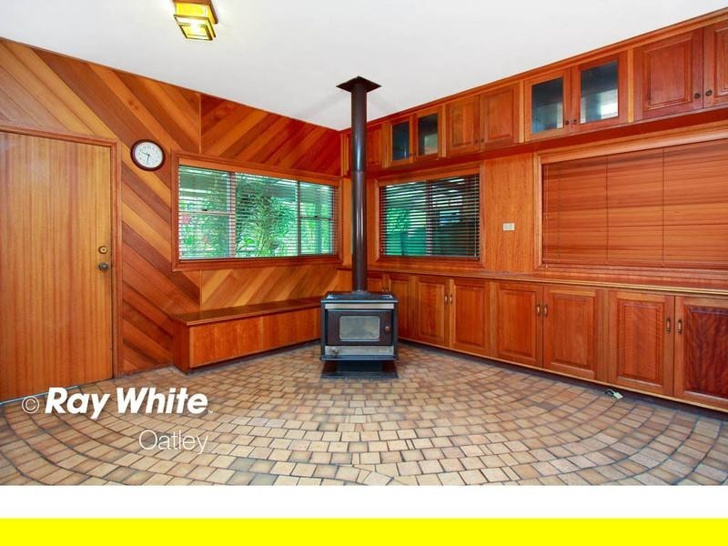 10 Baltimore Road, Mortdale NSW 2223