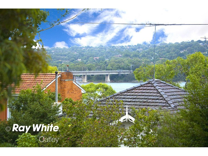 63 Lansdowne Crescent, Oatley NSW 2223