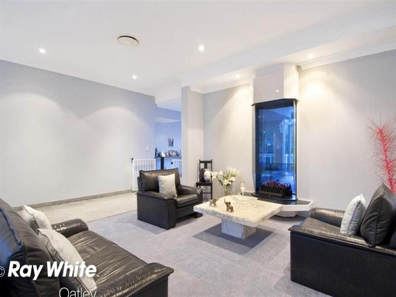 11 Whitfield Parade, Hurstville Grove NSW 2220