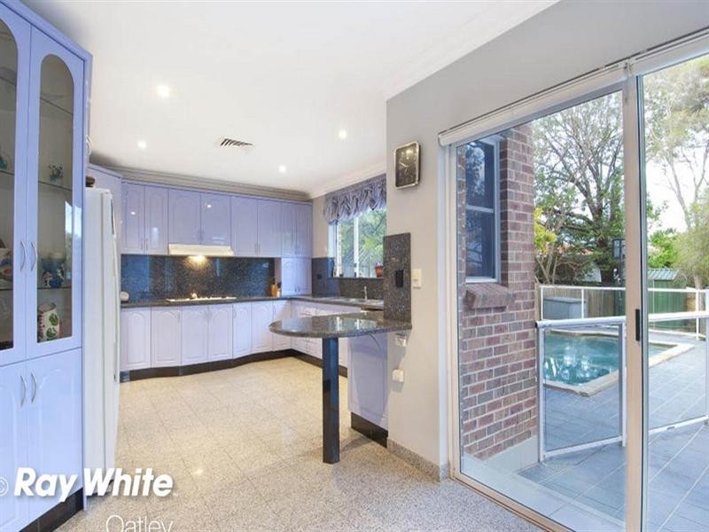 11 Whitfield Parade, Hurstville Grove NSW 2220